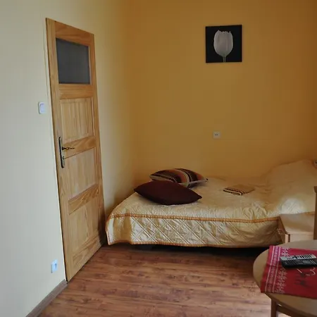 Willa Astor كارباش