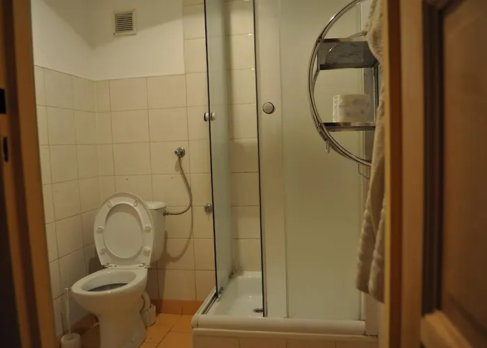 بيت ضيافة Willa Astor كارباش